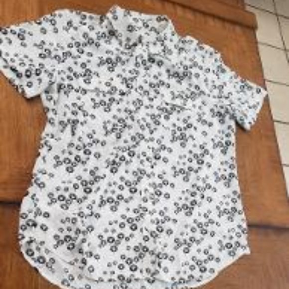 LOFT Tops - LOFT Black and White Flower Print Shirt